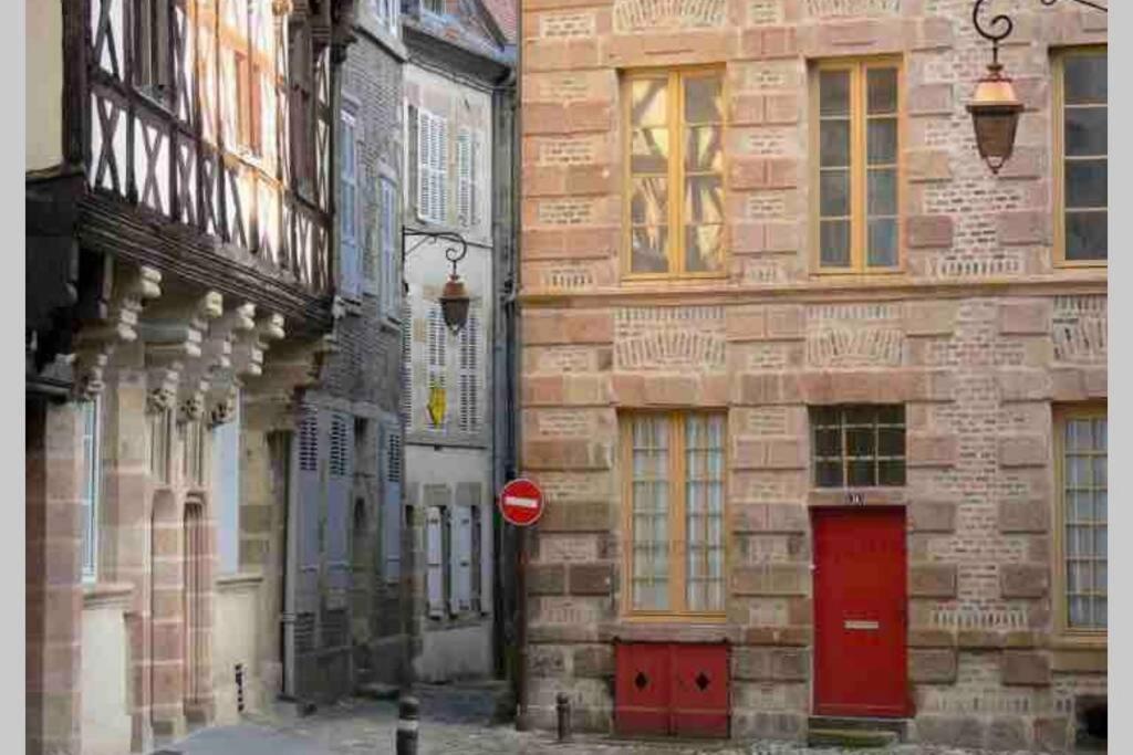 Appartement De Charme Plein Coeur De Moulins Moulins  Exterior photo